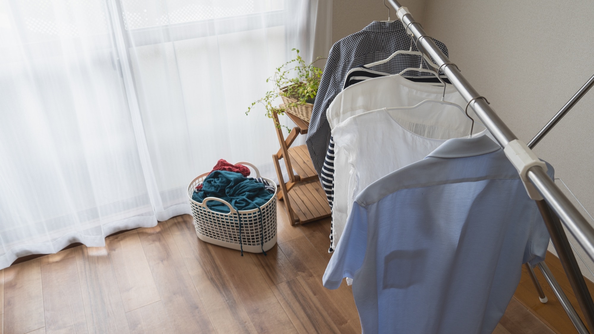 悩ましい梅雨時期の洗濯物問題は室内干しスペースで解決しませんか？