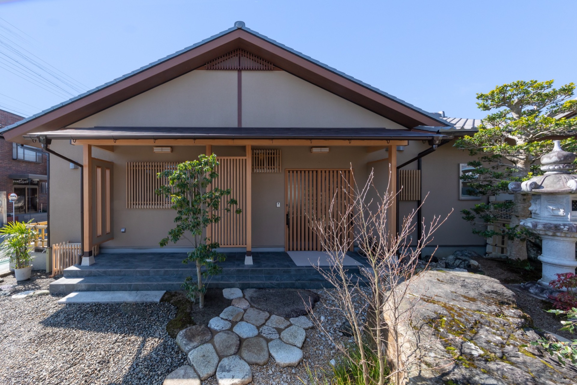 和と洋が調和する穏やかな時が流れる平屋の住まい