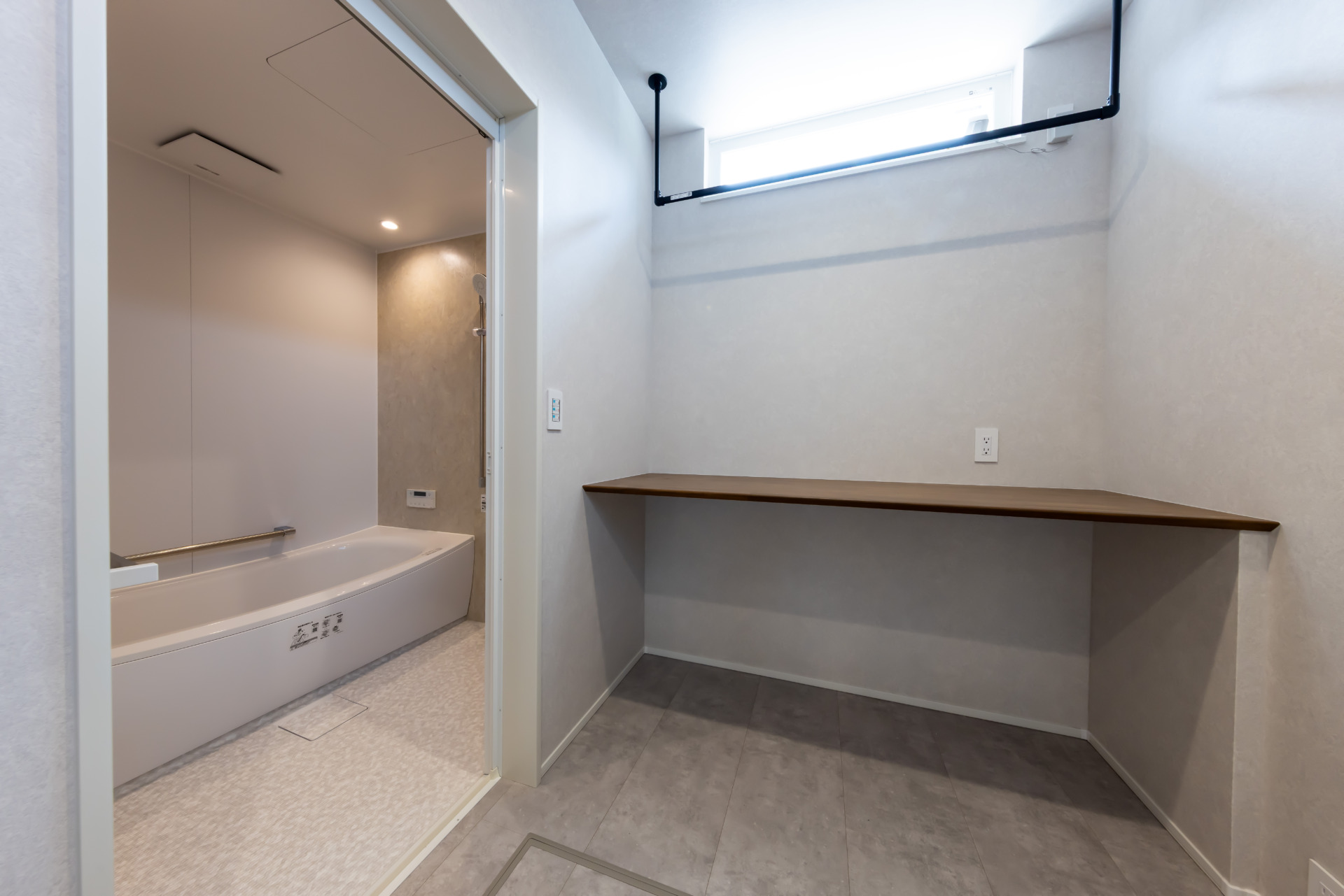 夫婦のあこがれが詰まった、開放感のあるトレンド満載の家の写真